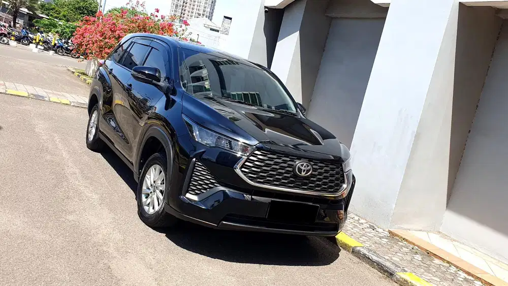 Toyota Zenix 2.0 G CVT Bensin AT 2024