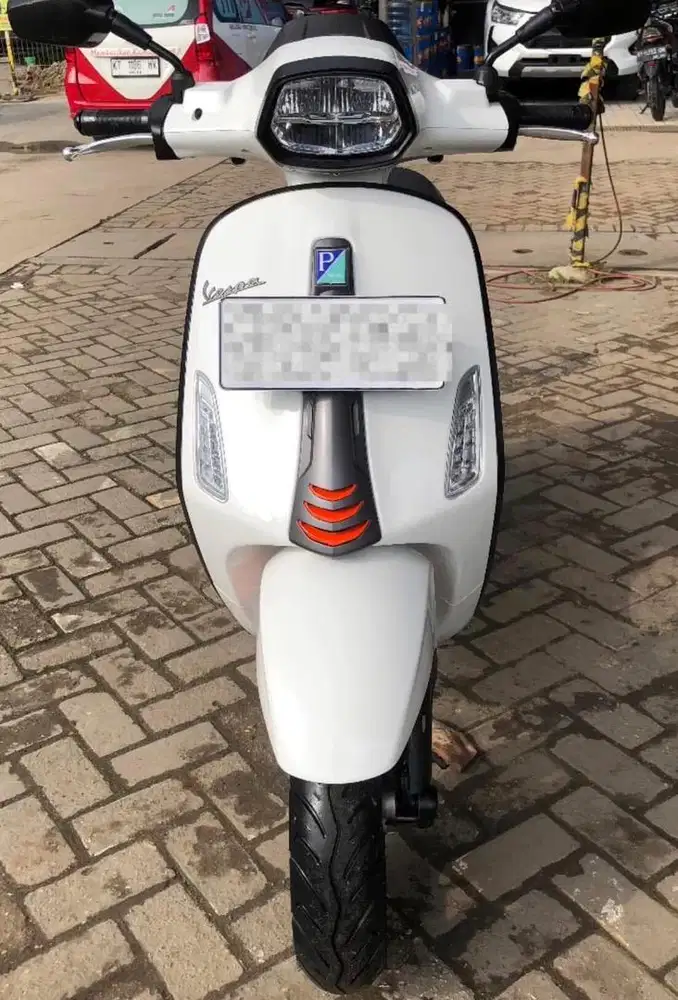 VESPA SPRINT LOW KM JARANG DI PAKAI
