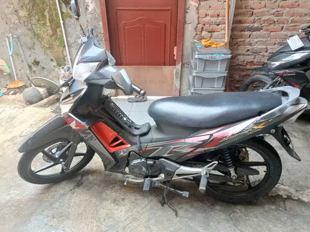 Supra X 125 tahun 2010