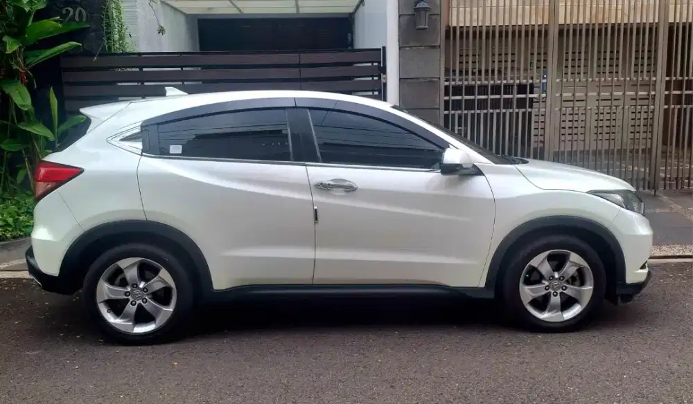 Honda Hrv A/T 2018 Putih mutiara