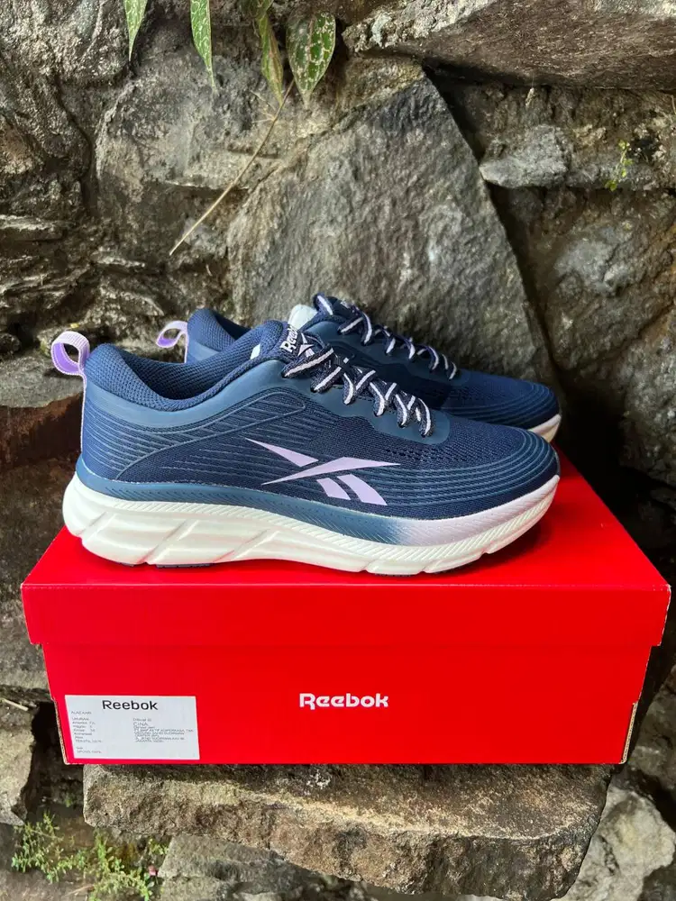 WTS REEBOK RUNNING ORIGINAL MURAH