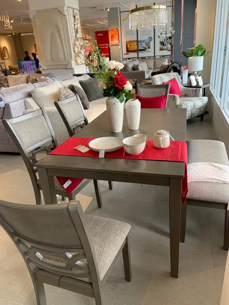 Set Meja makan clasic 1 meja 4 kursi 1 bench