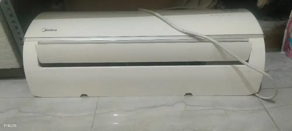 Indoor AC ½ pk MIDEA