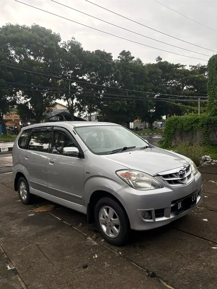 Toyota Avanza G 2010 Matic Milik Pribadi Mulus