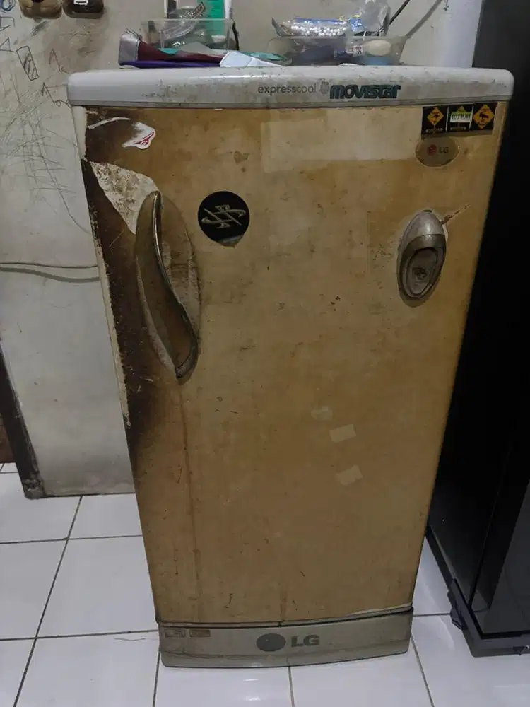 Kulkas Bekas normal tapi ada minus