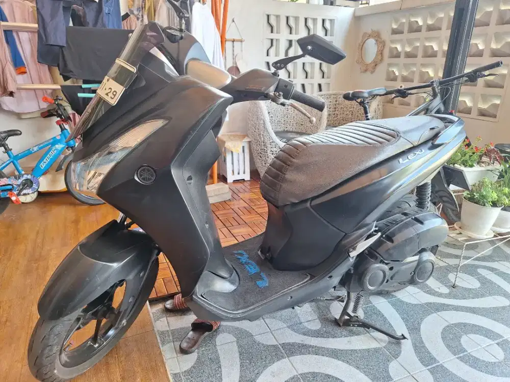Dijual santai Yamaha Lexi Tahun 2018