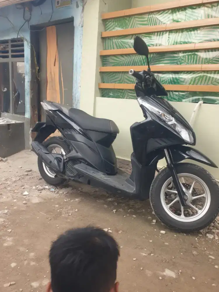 VARIO TECHNO 2011 STNK BPKB LENGKAP