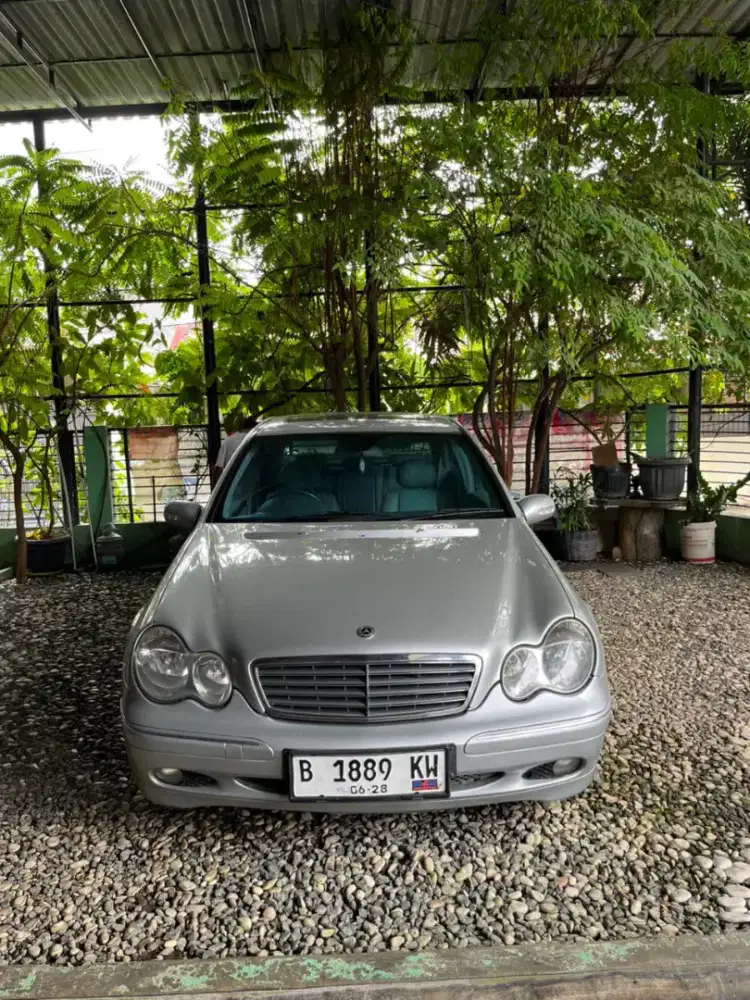 Mercedes Elegance c240 sampai deal