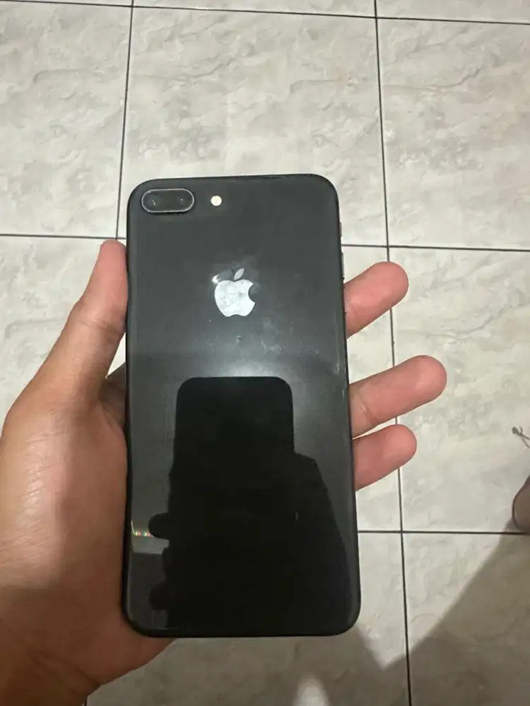 Iphone 8 Plus 64 GB