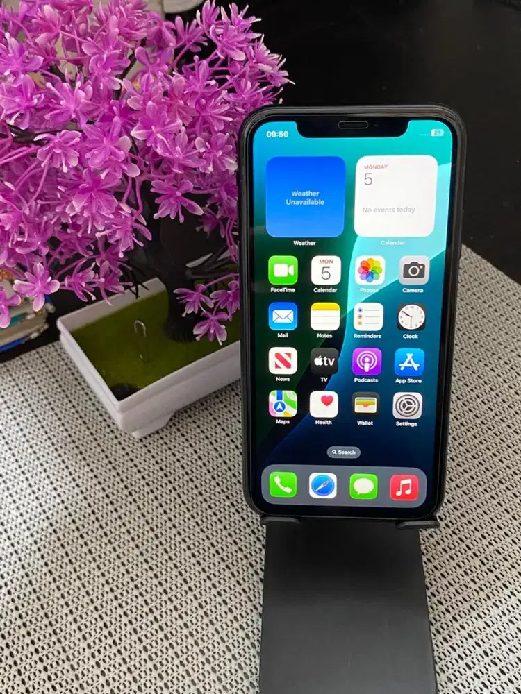 IPHONE XR 128GB IBOX SECOND HITAM