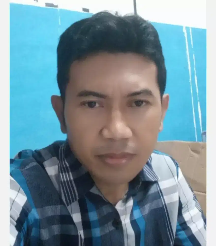 MENCARI PEKERJAAN OFFICE BOY