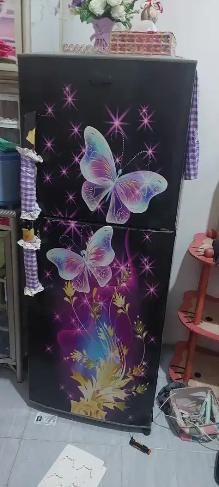 KULKAS BEKAS MERK LG