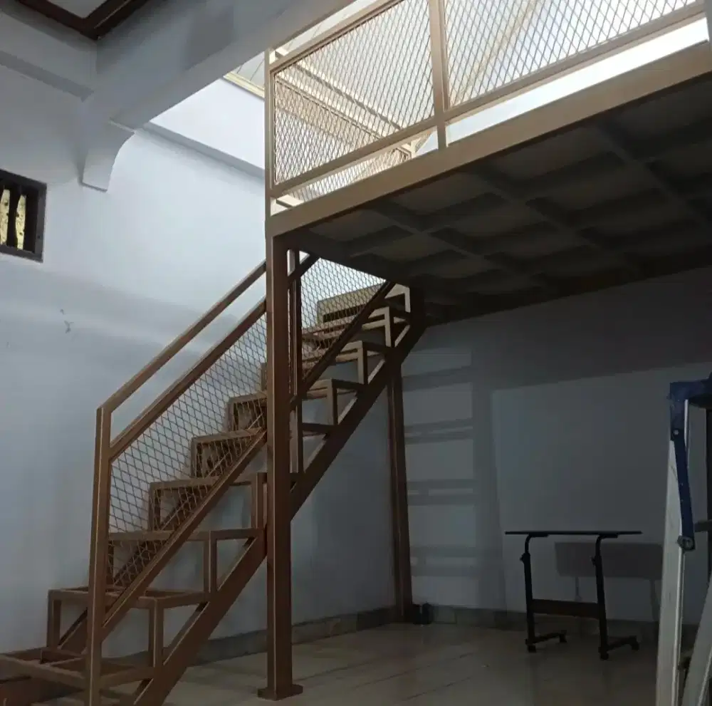 Mezzanine indor bed ranjang besi