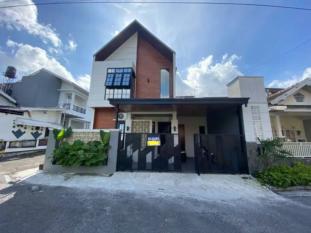 Rumah Scandinavian 2 Lantai dekat Kampus Amikom Jogja