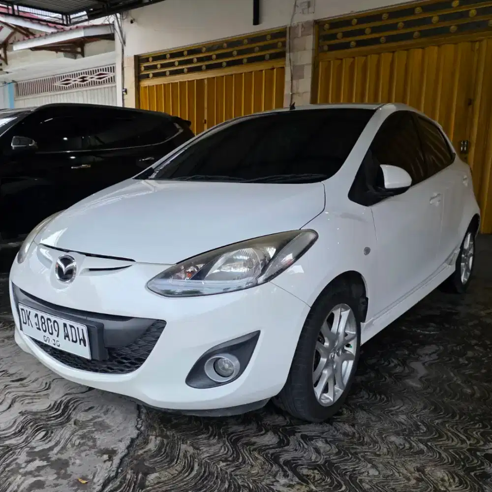 Mazda 2 2012 Automatic