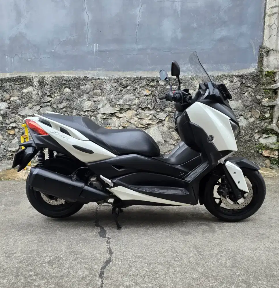 Xmax 250 2018 low KM