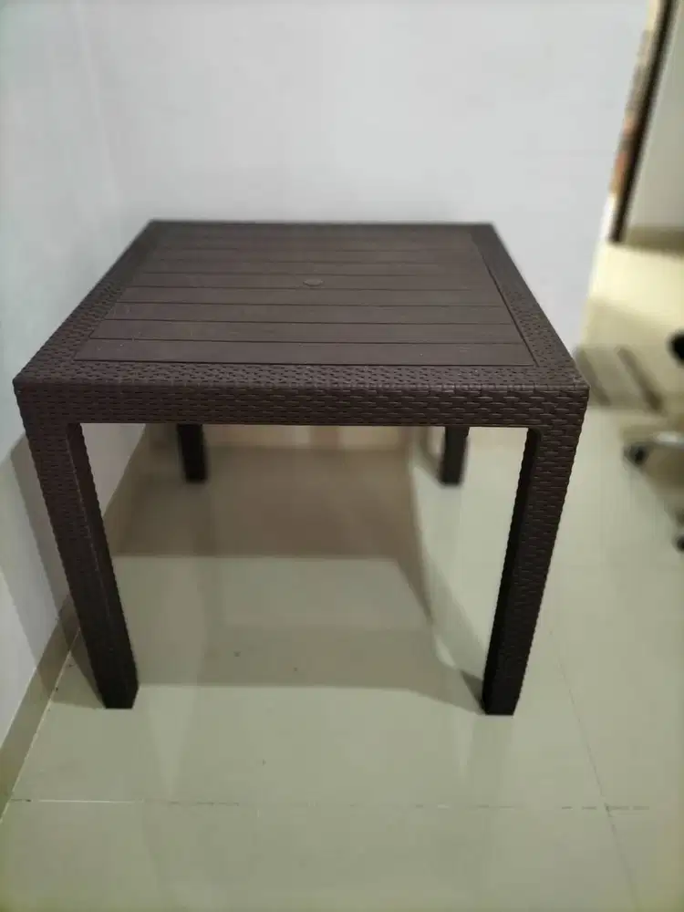 Jual Meja Bekas Olymplast