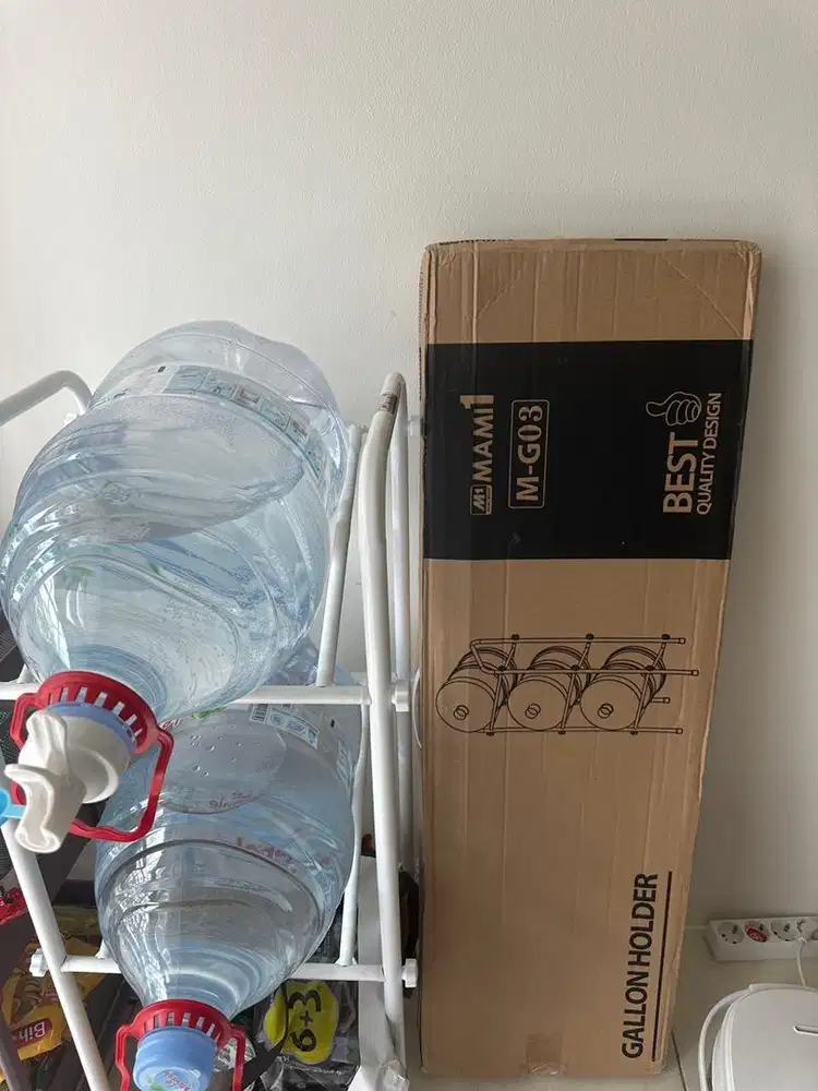 Gallon Holder masih baru belum dibuka