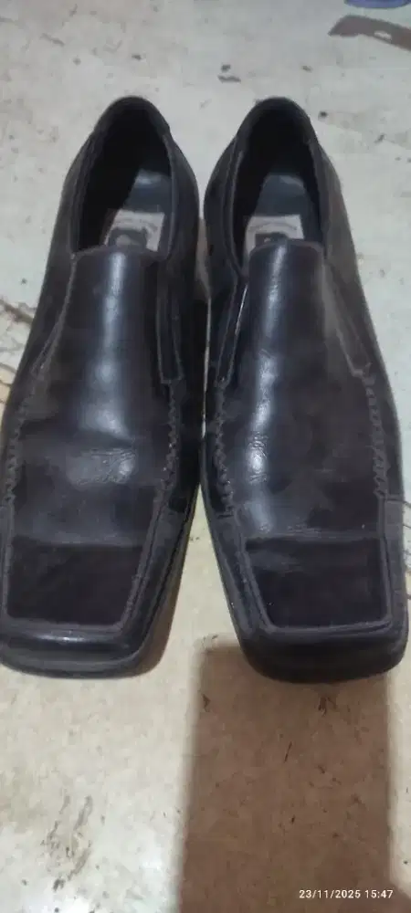 Sepatu Resmi MURDOCH SIZE 43