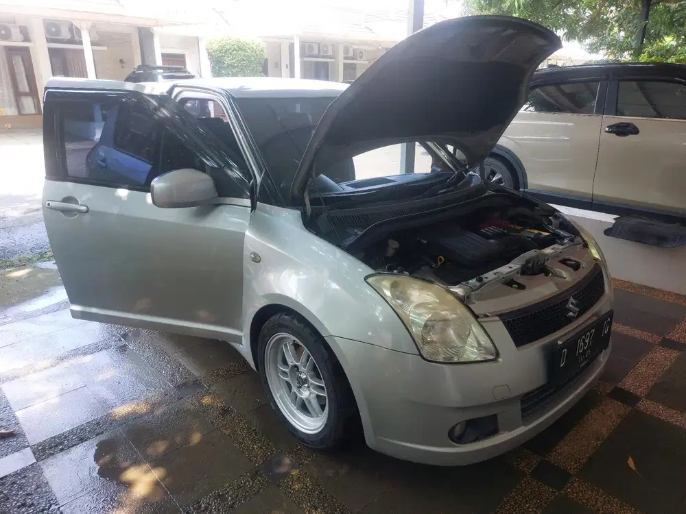 Suzuki Swift 2005 Bensin CBU MT (Rare)