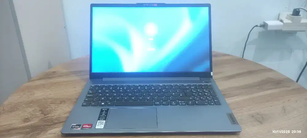 Lenovo Ideapad slim 3 amd ryzen 5