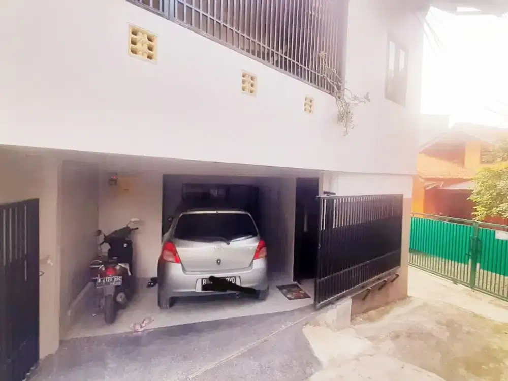 Rumah dalam Komplek Kemanggisan Ilir Belakang Plaza Slipi Jaya