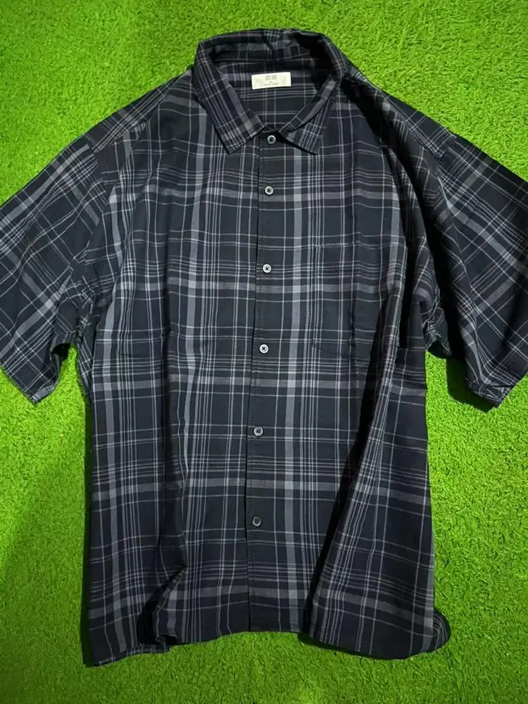 (Preloved) - Kemeja Katun Linen Uniqlo Blue - (XXXL)