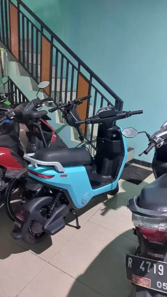 Sepeda Listrik Uwinfly D75