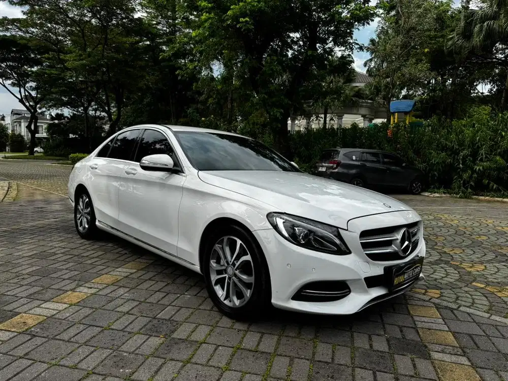 BEST CONDITION!! Mercedes-Benz C200 2.0 W205 CBU 2014