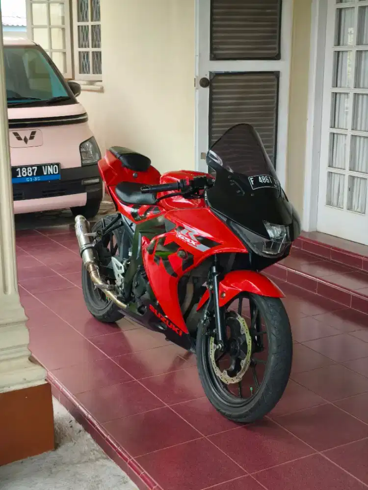 Suzuki GSX R150 Tahun 2017