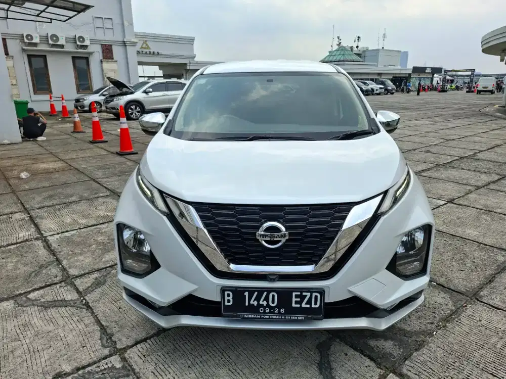 Livina VL matic 2021 putih