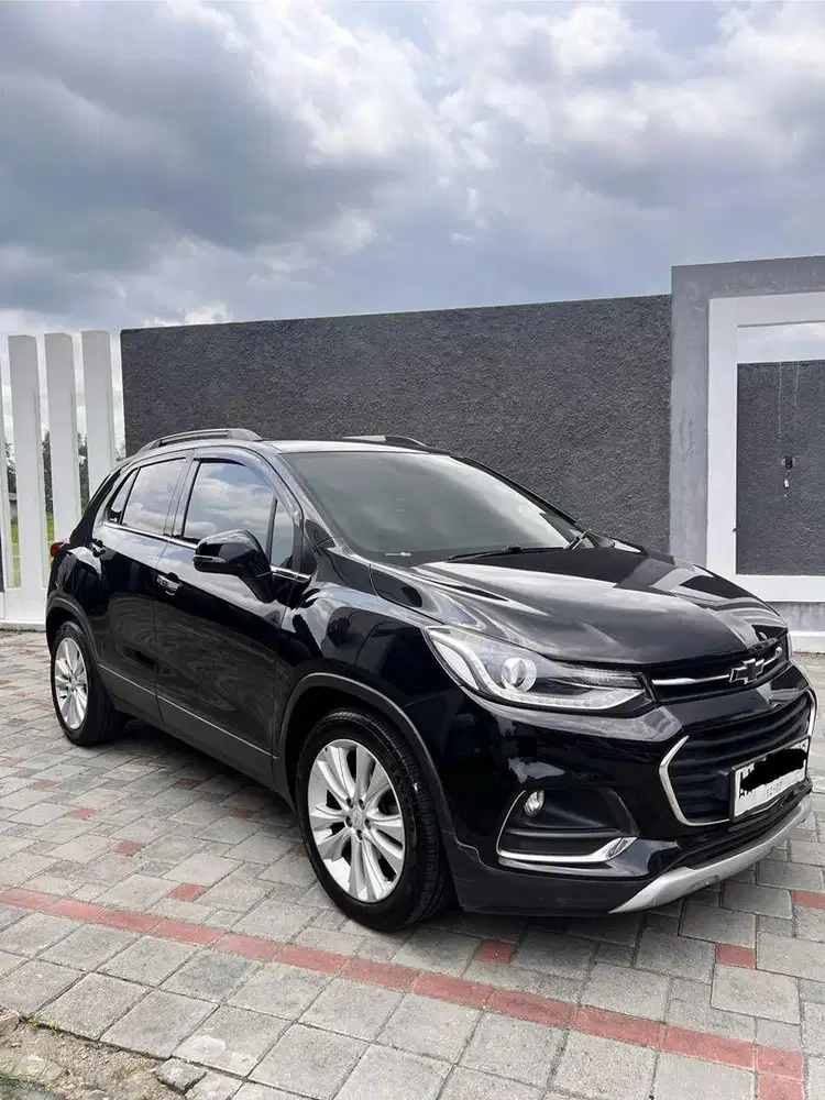 Chevrolet Trax 2019 Hitam – Turbo Premier