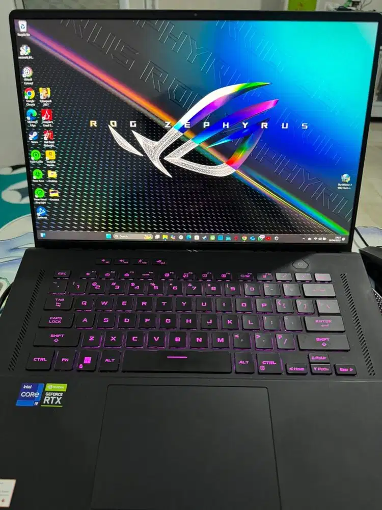 ROG ZEPHYRUS M16 Core i9 RTX 3070 Ti