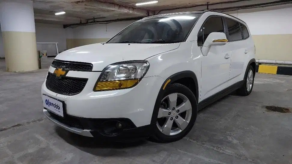 TDP 4,JT Chevrolet Orlando 1.8 LT Bensin-AT Silver 2012