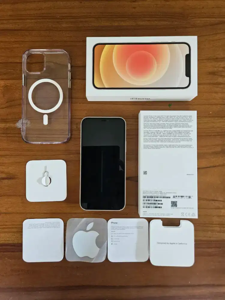 Iphone 12 Putih 128GB Garansi resmi Indonesia
