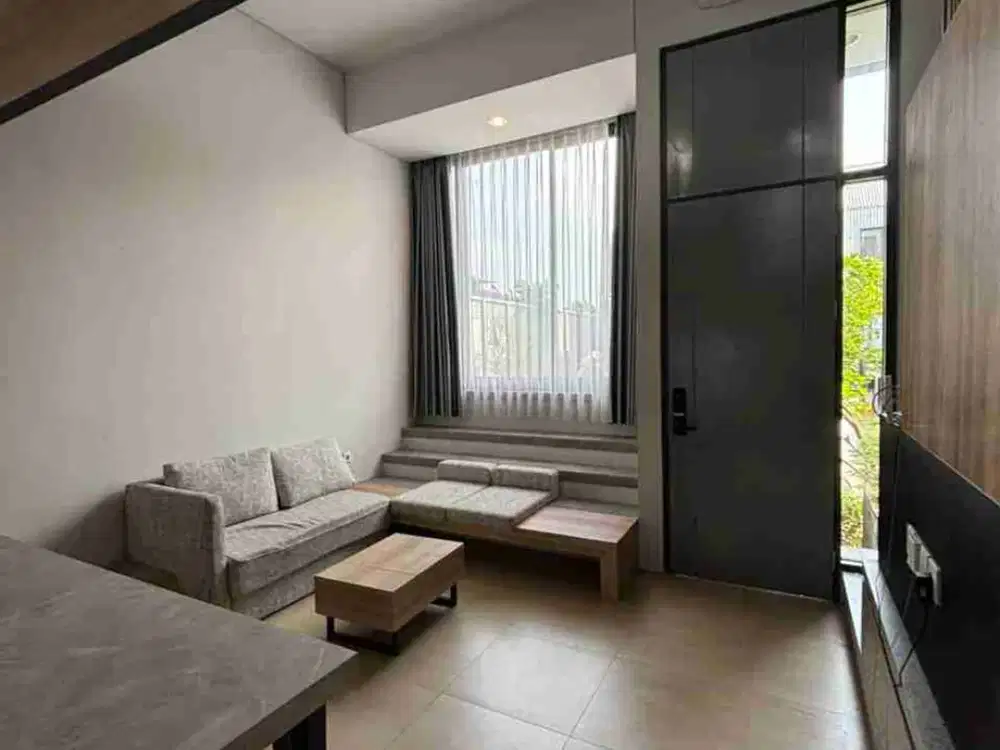 Termurah Rumah 3 Lantai & Furnished  Dikawasan Paling Strategis