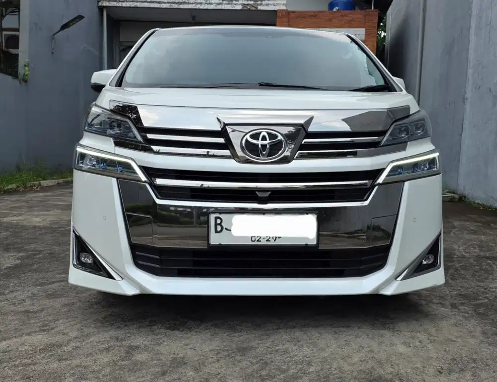Toyota Vellfire 2018 Bensin