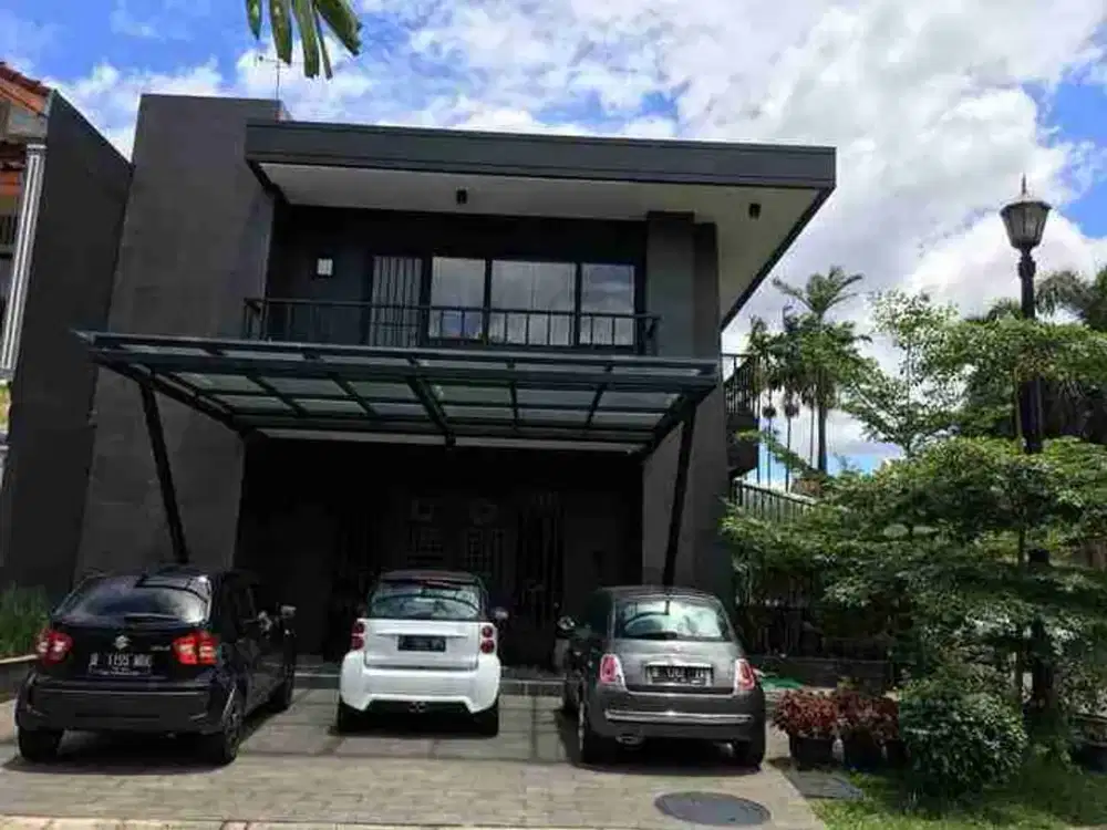 Rumah Cantik Siap Huni Full Renovasi Posisi Hoek Dikawasan Asri dan Rindang