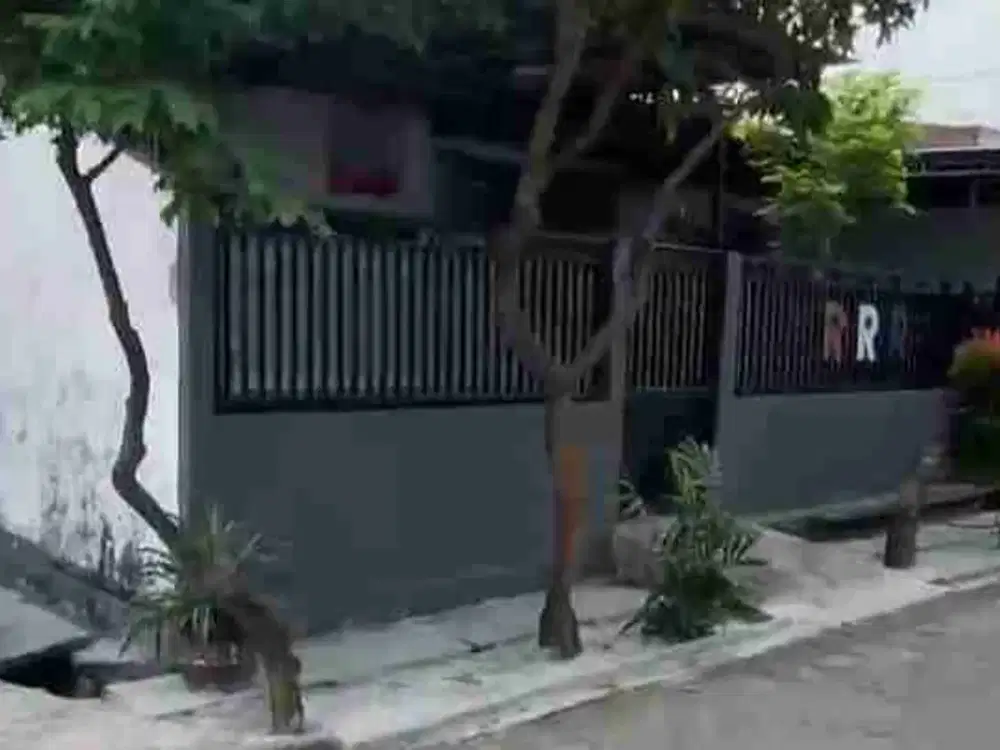 Di Jual Rumah Second Luas 147 m² Di The Graha Krian Sidoarjo