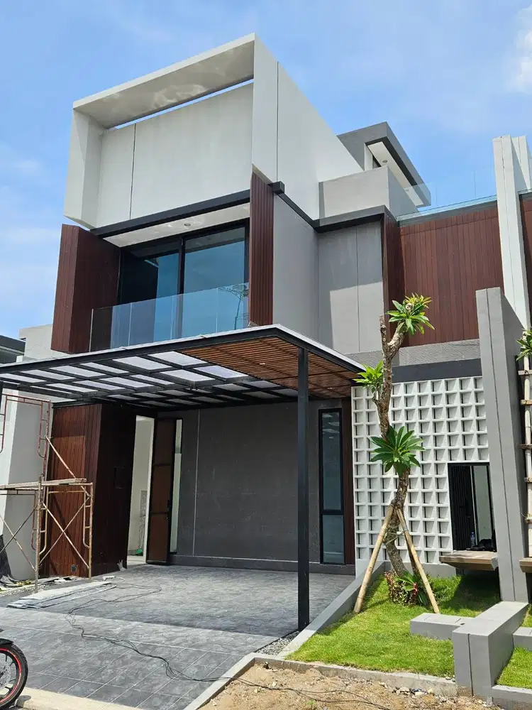 Disewakan Rumah Baru 3Lt Lakeview & Rooftop, Premium Cluster Citraland