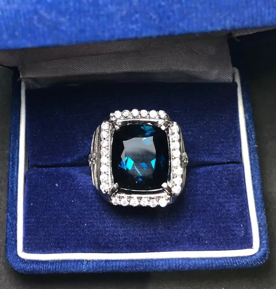 Natural Blue Topaz London Blue