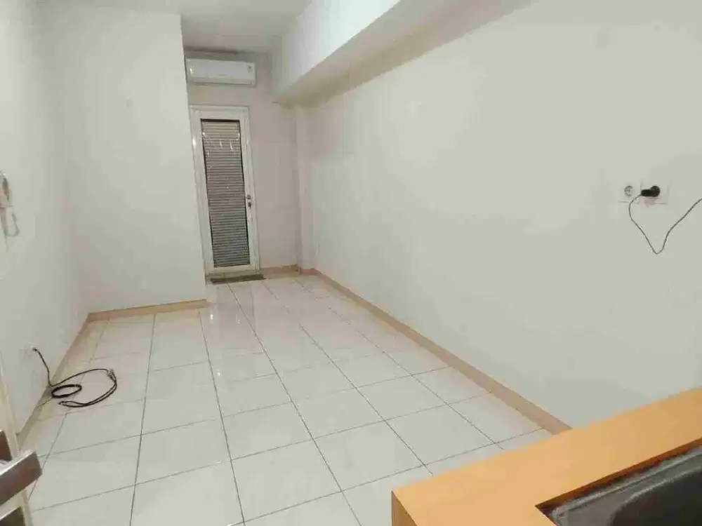 Disewakan 1 unit tipe 2 bed kosongan hanya ada 3 ac, Apartemen The Springlake, Summarecon Bekasi