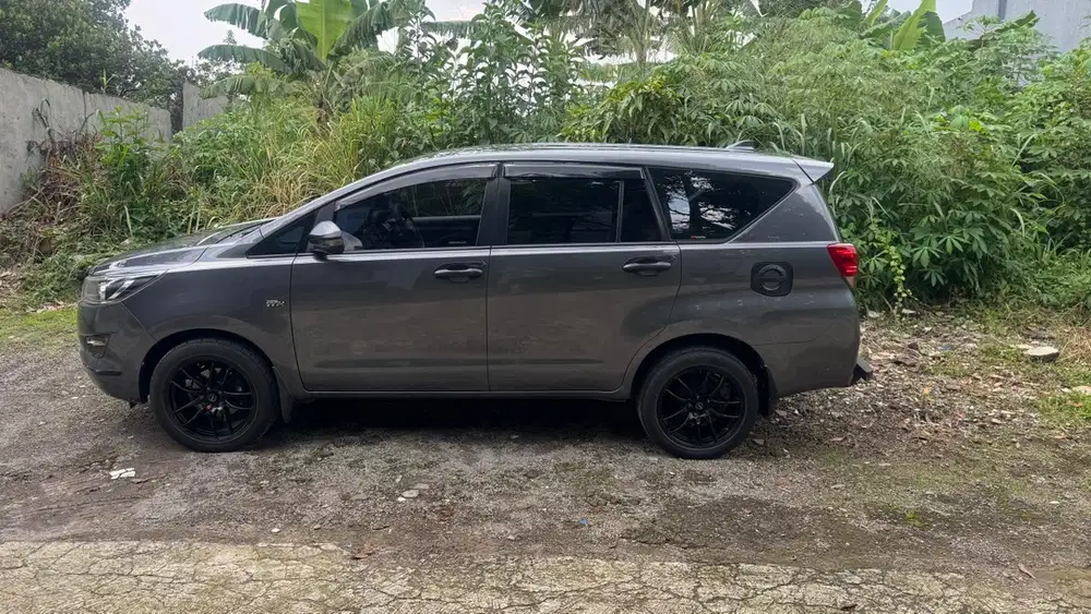 Toyota Kijang Innova 2016 Bensin