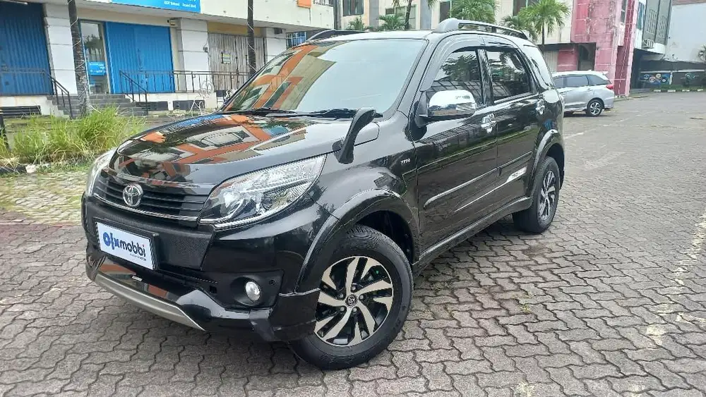 Pajak Panjang - Toyota Rush 1.5 TRD Sportivo Bensin-MT 2015