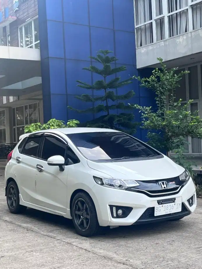 HONDA JAZZ RS 1.5 MANUAL 2015