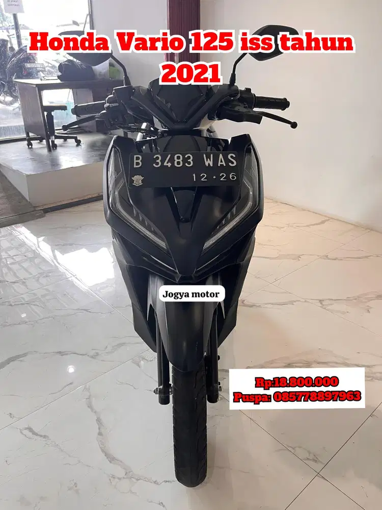 (B) Honda  Vario 125 iss  tahun 2021