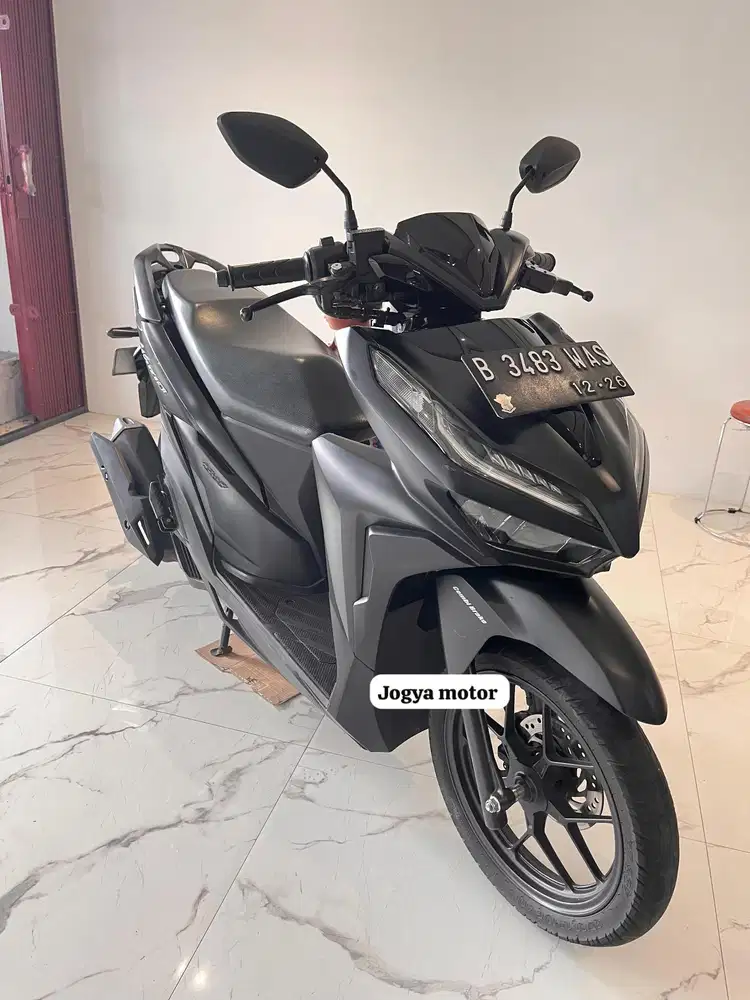 (B) honda vario 125 iss tahun 2021