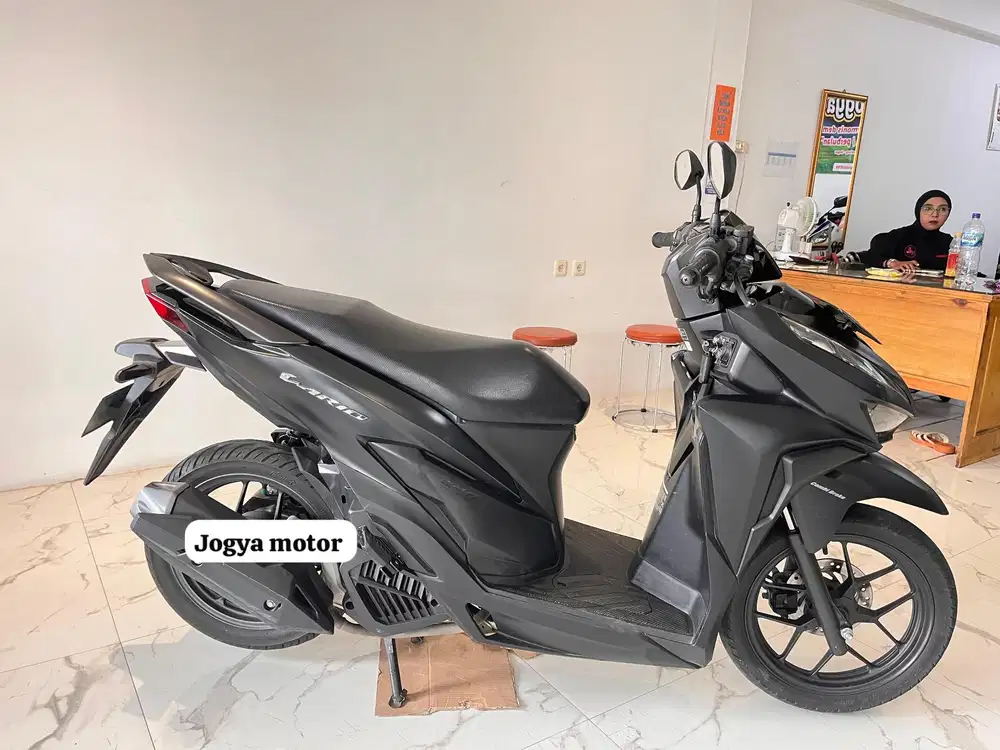 (B) honda vario 125 iss tahun 2021 cash credit