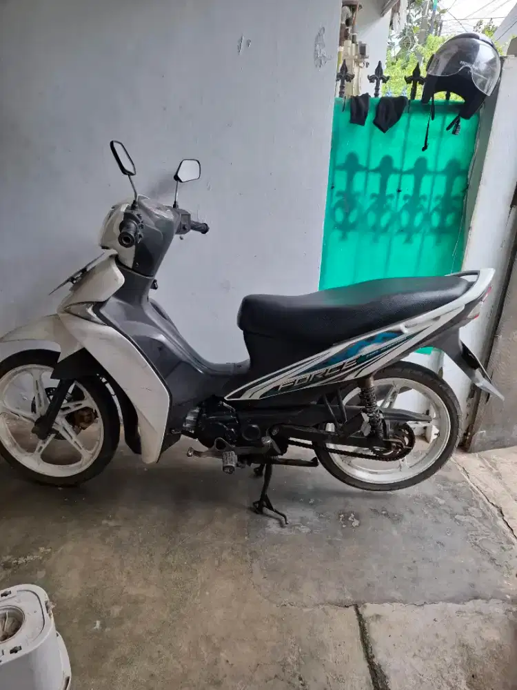 Dijual Motor Bekas Yamaha Sporty Force Full Injection