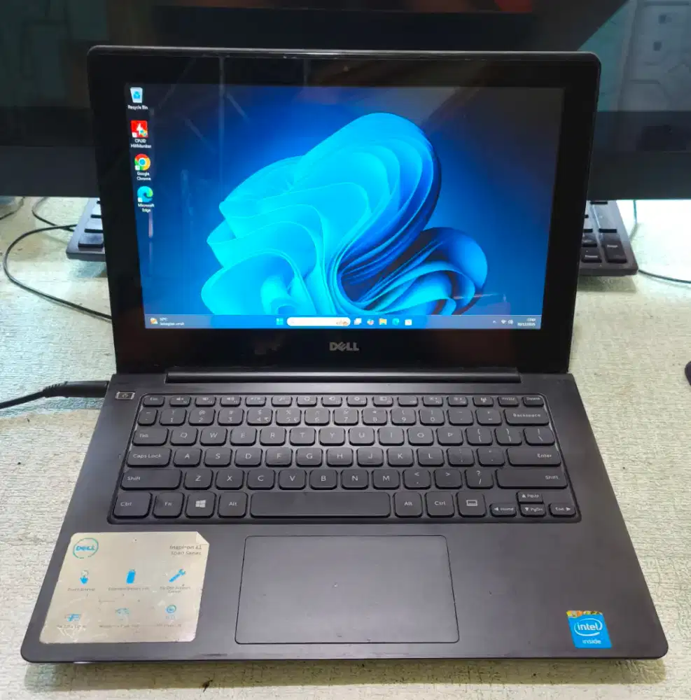 Notebook dell touchscreen minus baterai